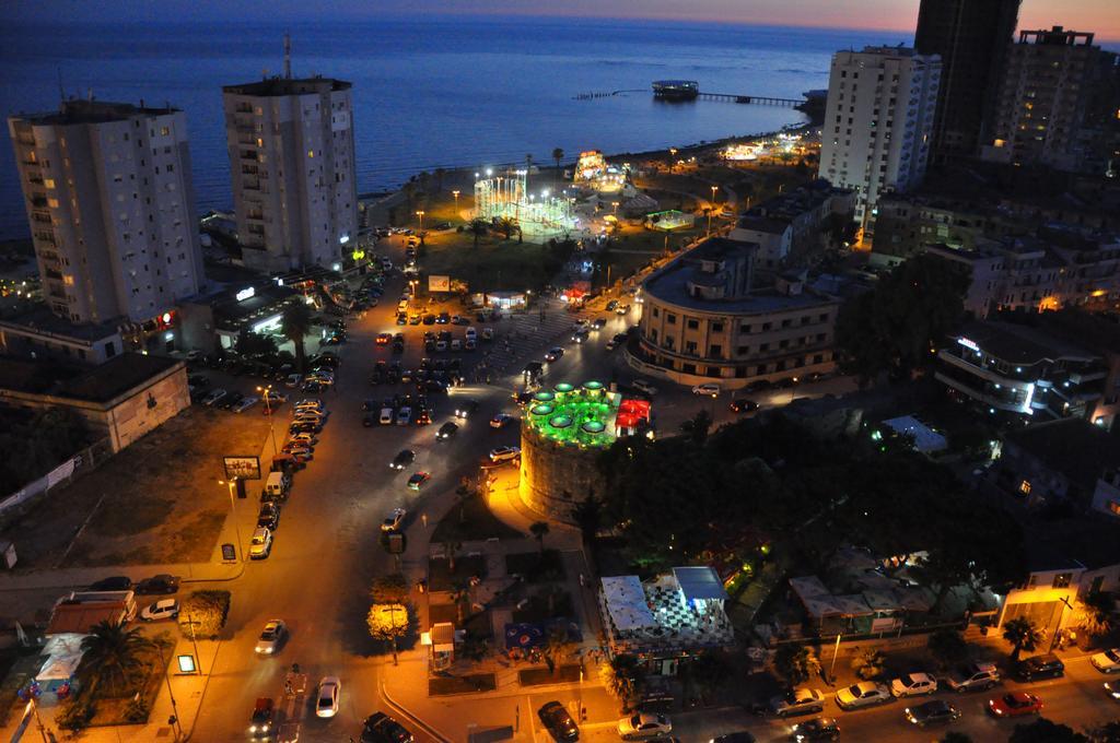 Maksimilian Apartament Durrës Buitenkant foto