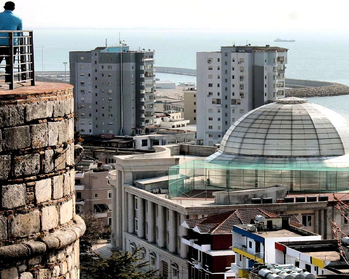 Maksimilian Apartament Durrës Buitenkant foto