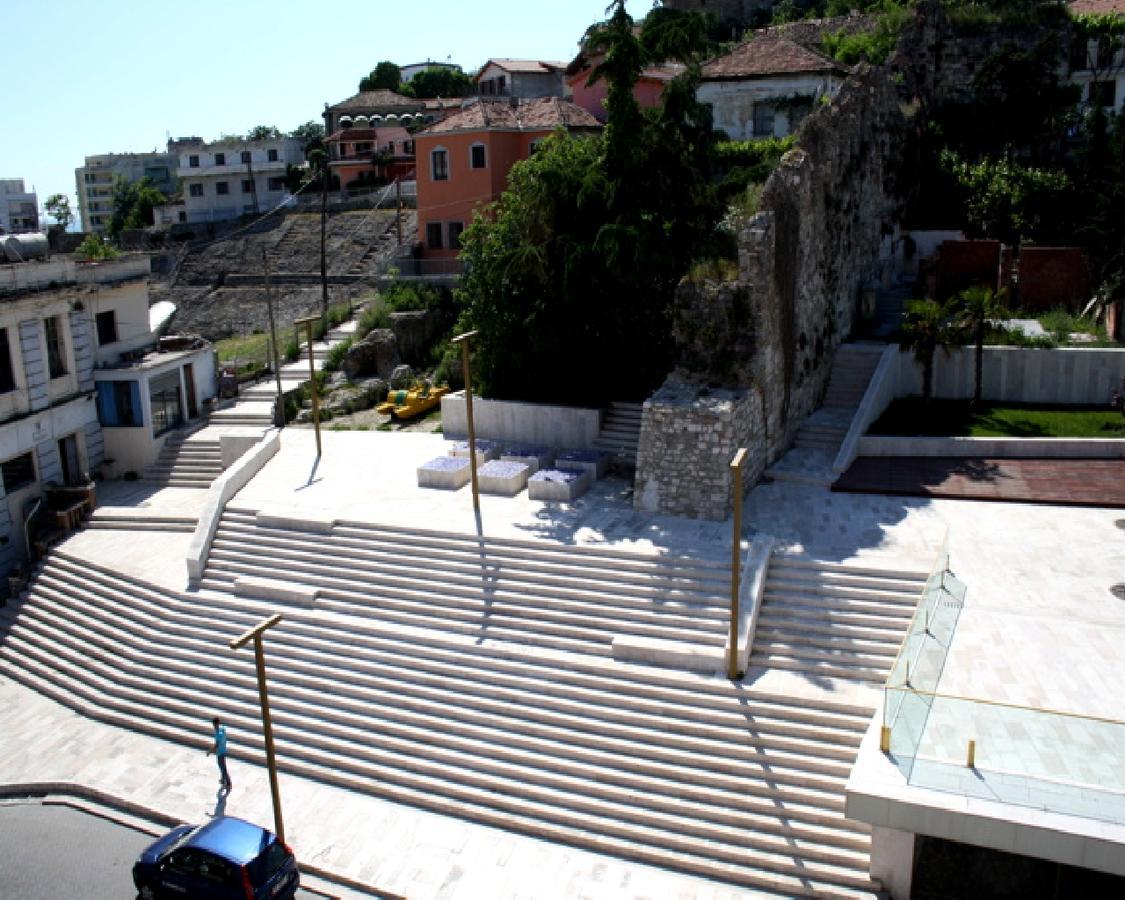 Maksimilian Apartament Durrës Buitenkant foto