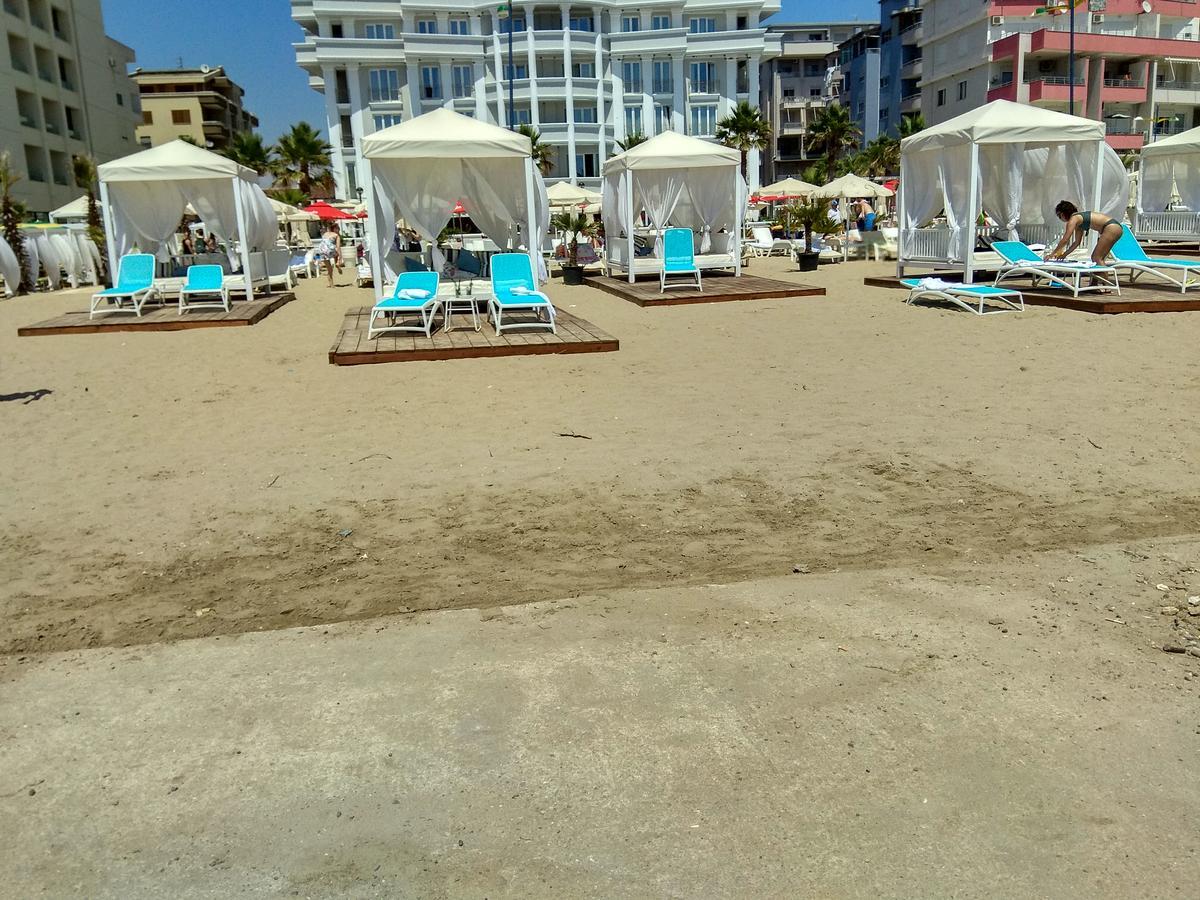 Maksimilian Apartament Durrës Buitenkant foto